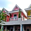 Toffy House Resort