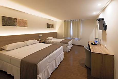Deluxe Triple Room
