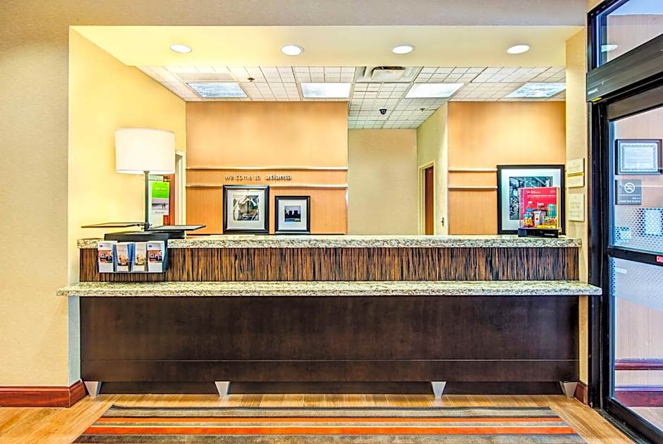 Hampton Inn By Hilton And Suites Atlanta-Galleria