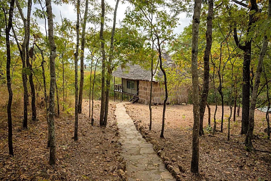 Sable Mountain Lodge, A Tent with a View Safaris