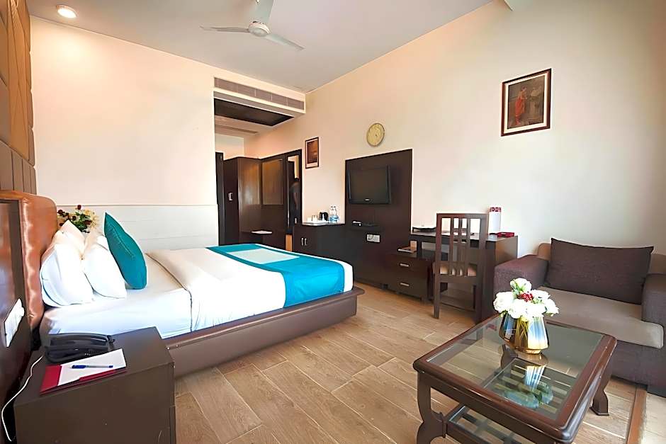 Hotel Golf View Suites