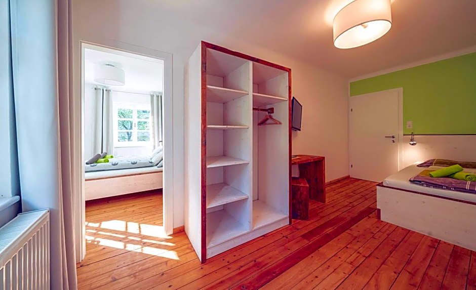 Photo 1 of 2 of Triple Room