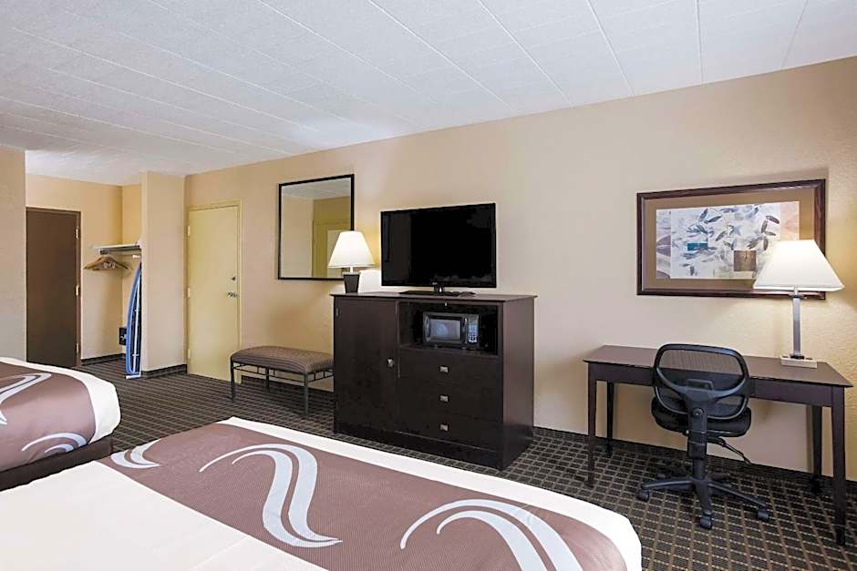 Quality Inn & Suites Big Rapids near University