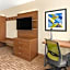 Holiday Inn Express And Suites Suisun City Napa Valley Area By IHG