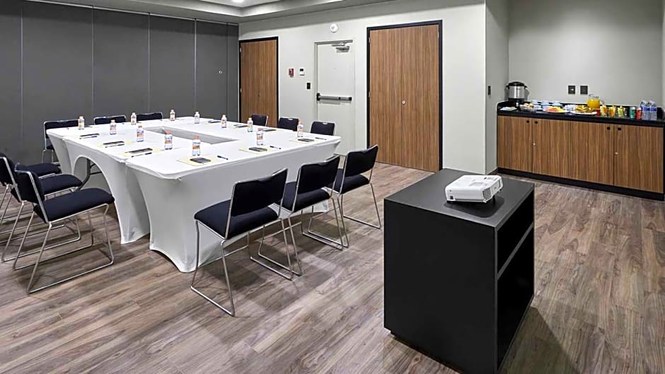 City Express Plus by Marriott Ensenada