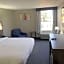 Days Inn & Suites by Wyndham Tahlequah