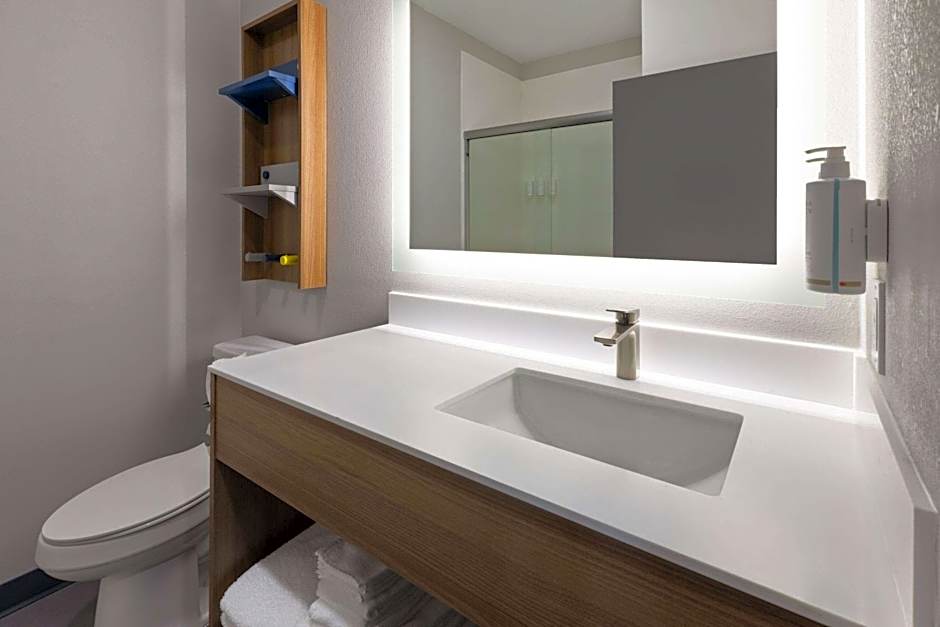 Microtel Inn & Suites by Wyndham Olive Branch