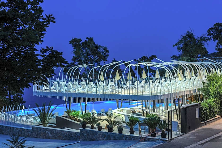Grand Hotel Adriatic II
