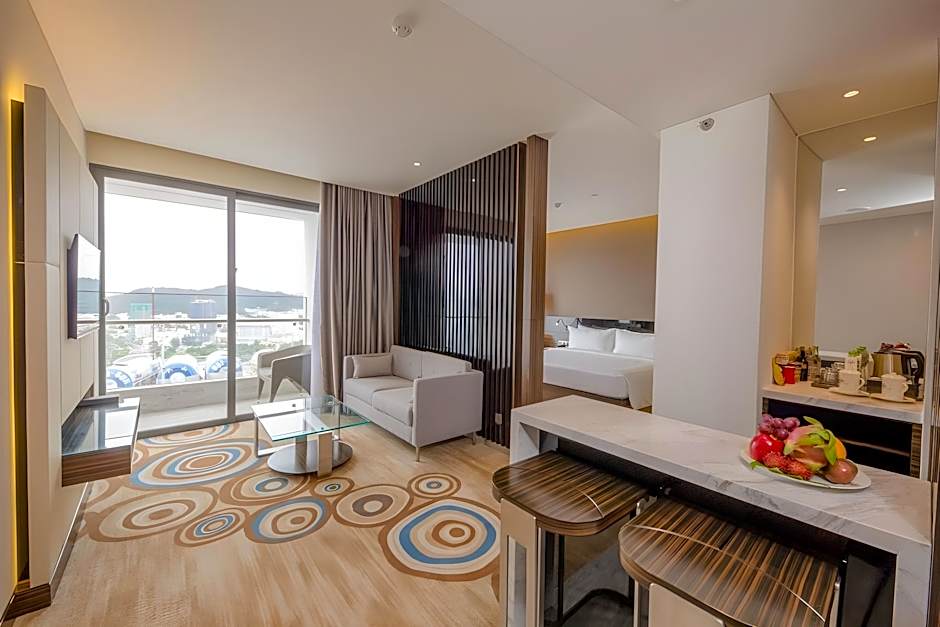 Queen Ann Nha Trang Hotel