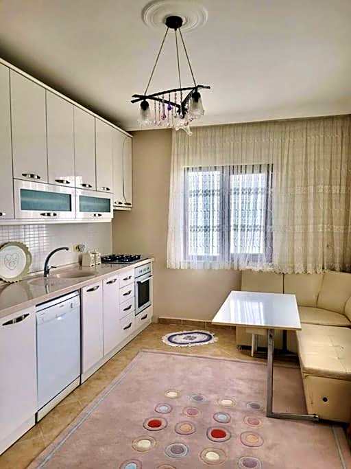 Trabzon Araklı'da Deniz Manzaralı Müstakil Villa