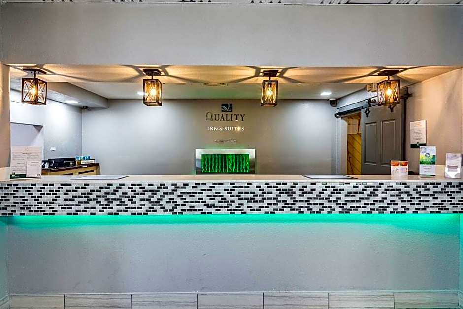 Americas Best Value Inn and Suites