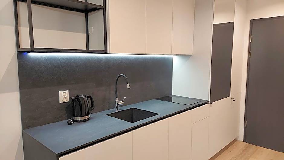 Poznań Plac Wolności 6 Bond