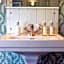 The Five Arrows Hotel