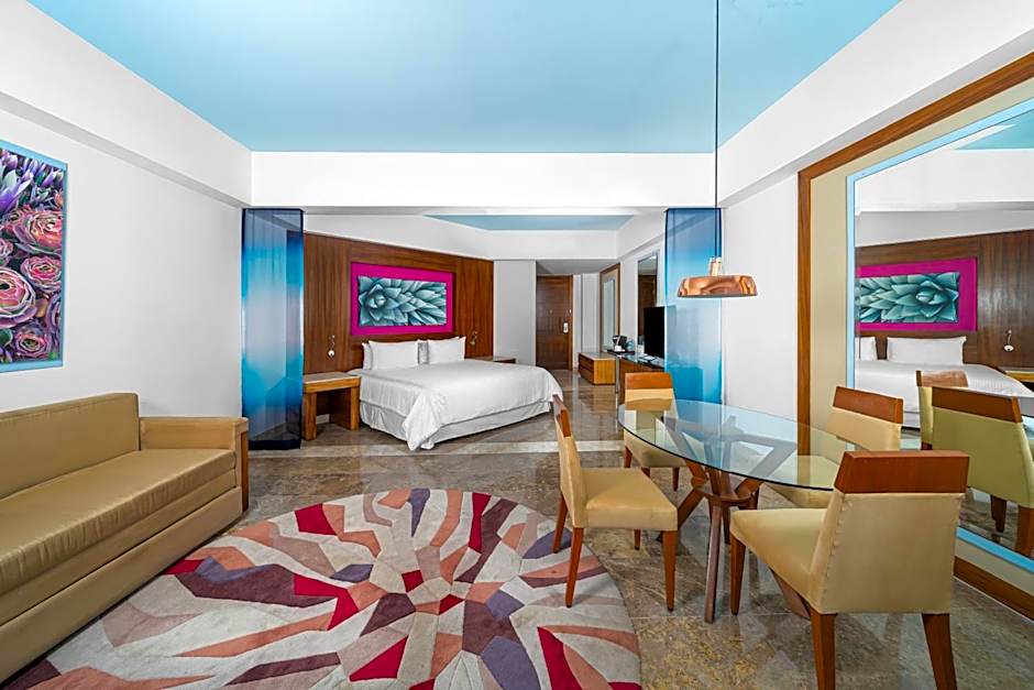 Altitude by Krystal Grand Los Cabos - All Inclusive