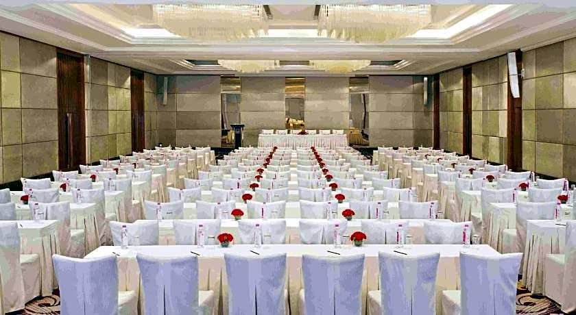 Holiday Inn New Delhi Mayur Vihar Noida By IHG