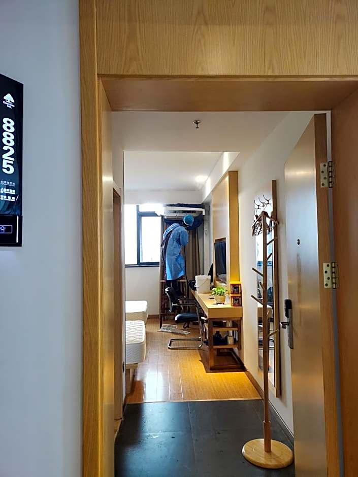 GreenTree Inn Zhengzhou Gongyi Xinxing Road