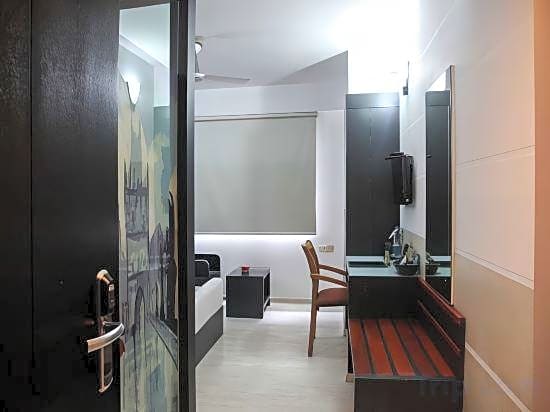 Olive Eva Hotel