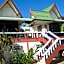 Lolita Bungalow
