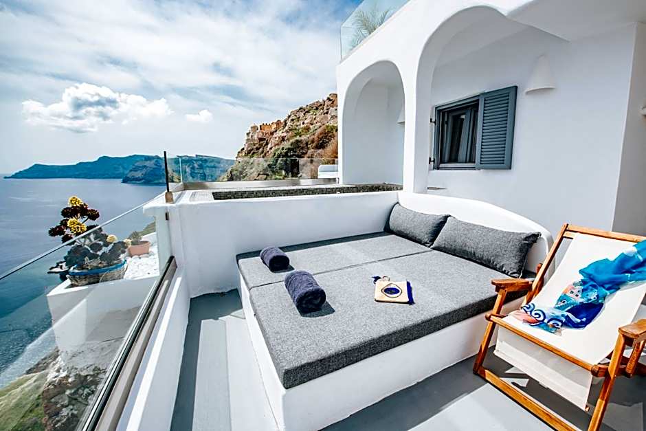 Virginia's Cave Villas