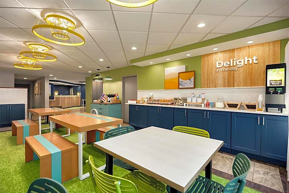 Spark by Hilton Woburn Boston