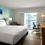 Courtyard by Marriott Nassau Downtown/Junkanoo Beach