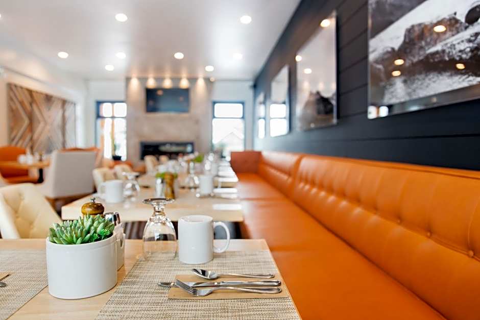 Waterton Glacier Suites