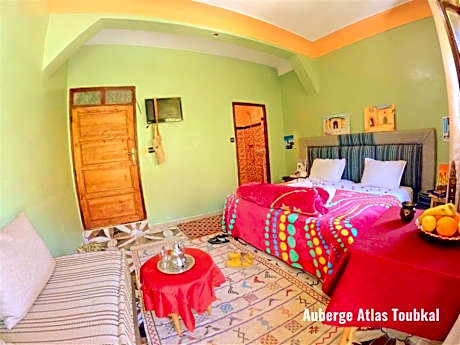 Double or Twin Room with Mountain View