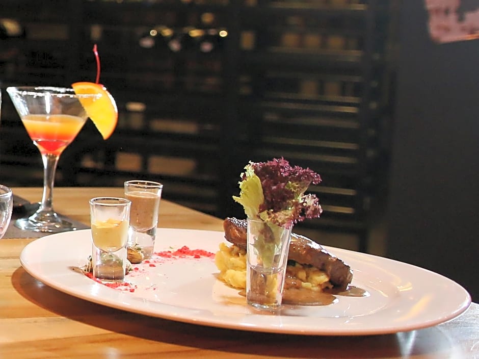 Lot 10 Boutique Hotel