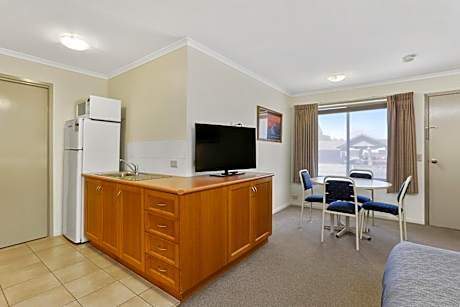 Executive Family Room