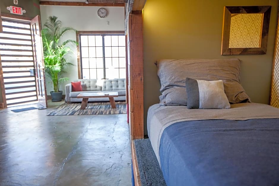 PodShare Los Feliz