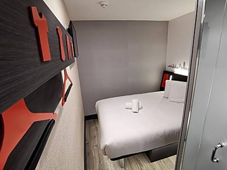 Standard Double Room No Window