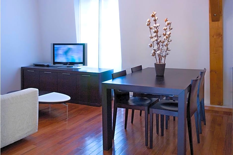 La Cour Des Augustins Boutique Gallery Design Hotel