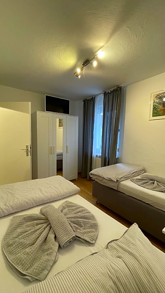 Fewo Reutlingen Heinestrasse OG