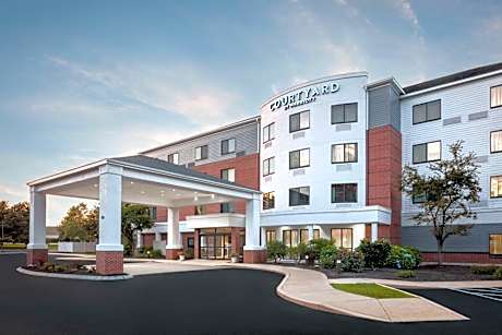 Courtyard by Marriott Portland Airport