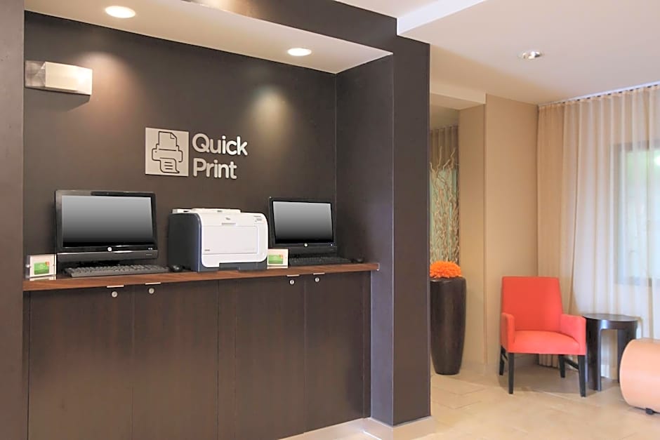 Courtyard by Marriott Salinas Monterey