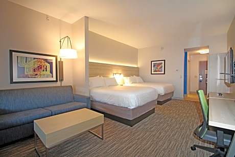 Suite with Two Beds - Non-Smoking
