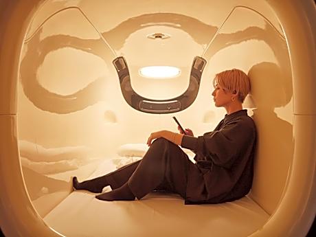 Capsule Room for Female
