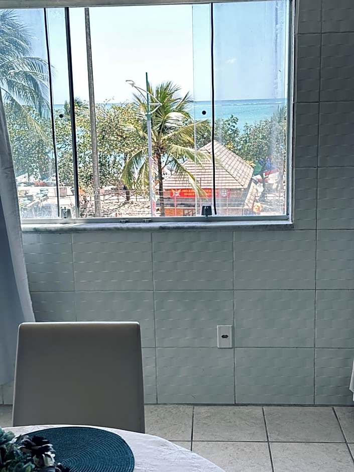Vista única à BEIRA-MAR na praia de pajuçara com dois quartos- Apto 302