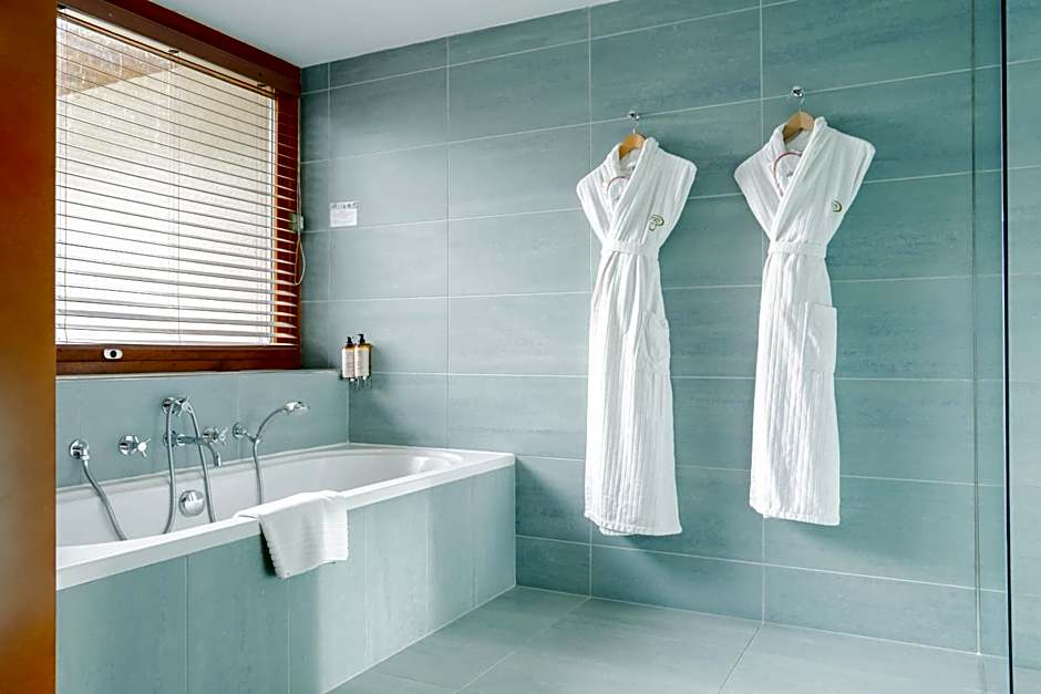 Le Manoir du Lys, The Originals Relais (Relais du Silence)