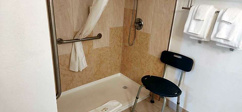 Quality Inn Long Beach - Signal Hill