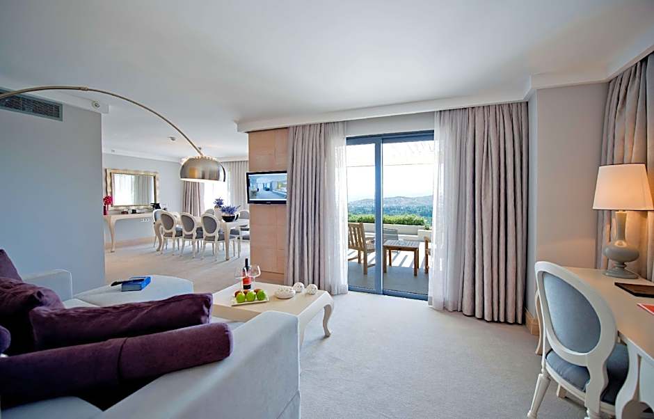 Photo 1 of 8 of Deluxe 1 King Bed Suite