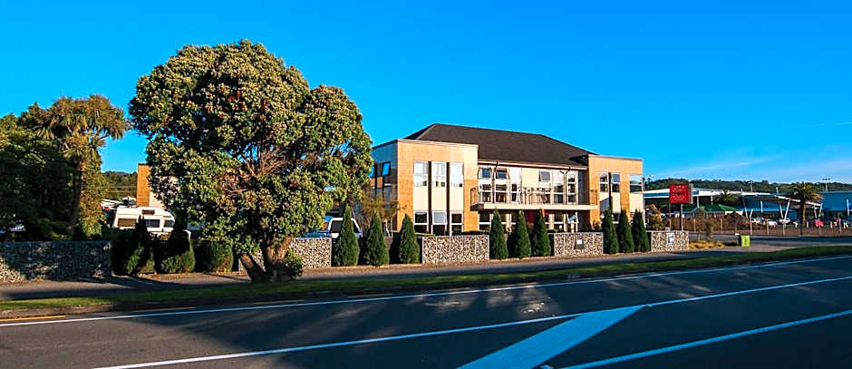 Coleraine Suites & Apartments