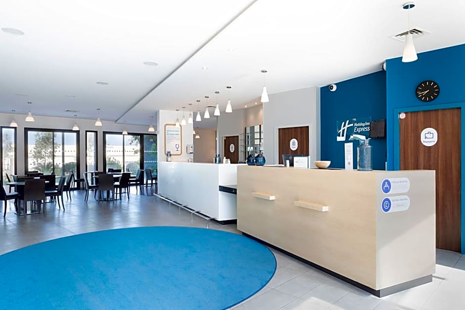 Holiday Inn Express - Marseille Airport By IHG