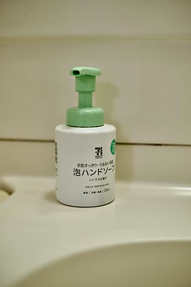 TORA HOTEL Tokyo Ueno 寅ホテル 上野 D