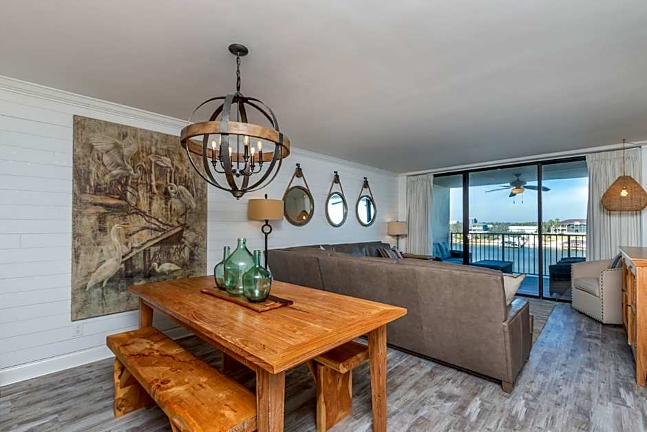 Ole River Hideway, Orange Beach, Updated 2 Bedroom Waterfront Condo, Wind Drift