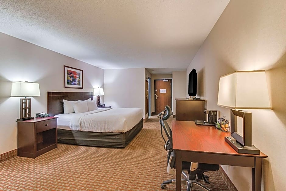 Clarion Hotel Convention Center