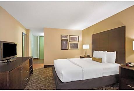 Queen Room - Disability Access