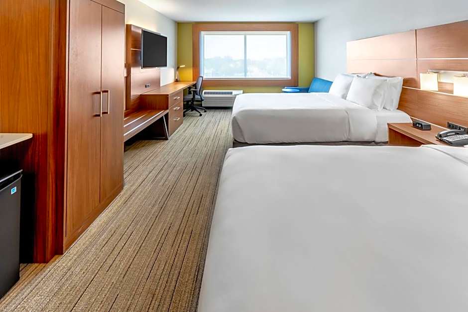 Holiday Inn Express & Suites Milwaukee - West Allis By IHG
