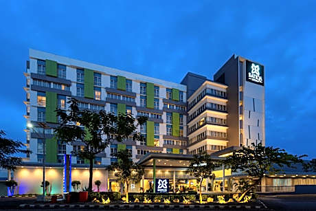 BATIQA Hotel & Apartments Karawang
