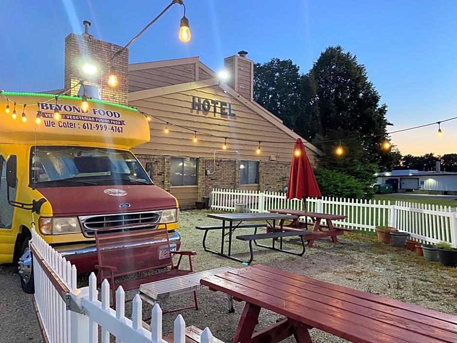 America's Stay Inn Stewartville